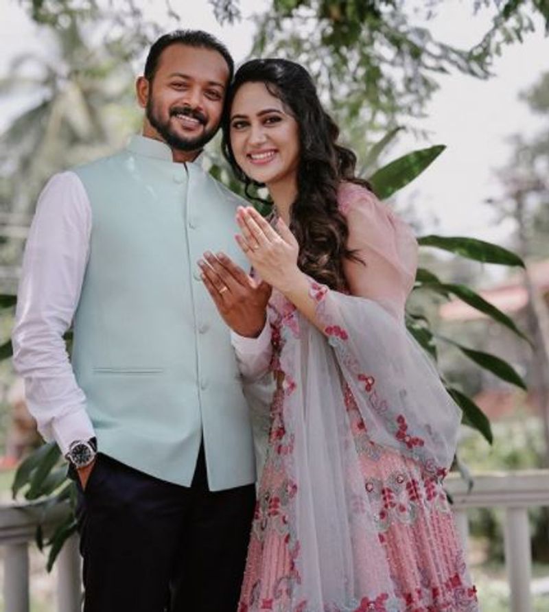 actress miya george engagement photos