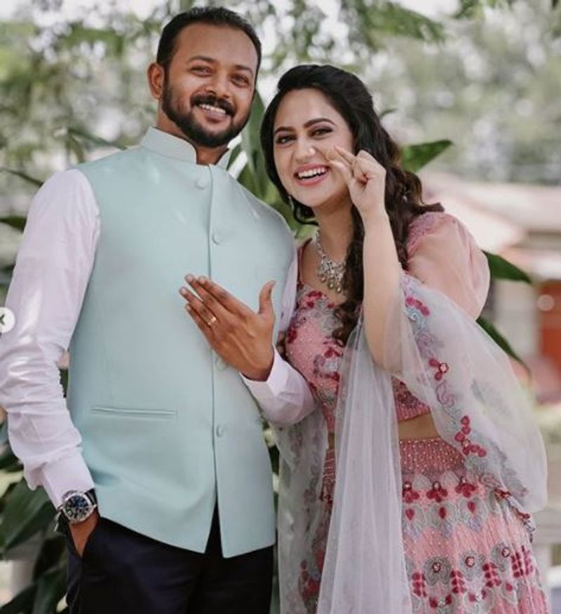 actress miya george engagement photos