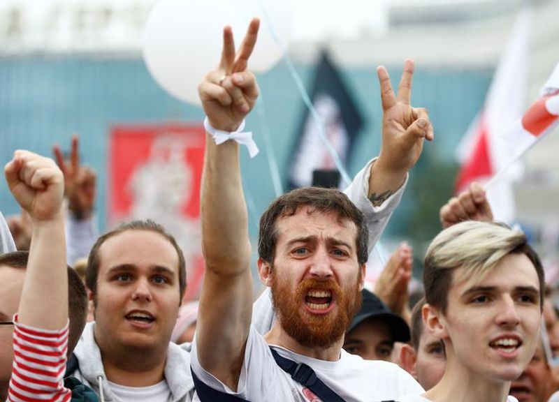 Belarus President Alexander Lukashenko to confront protesters