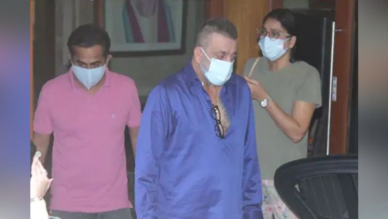 sanjay dutt leave for hospital for treatment of lung cancer with wife maanayata dutt and sister priya dutt KPJ