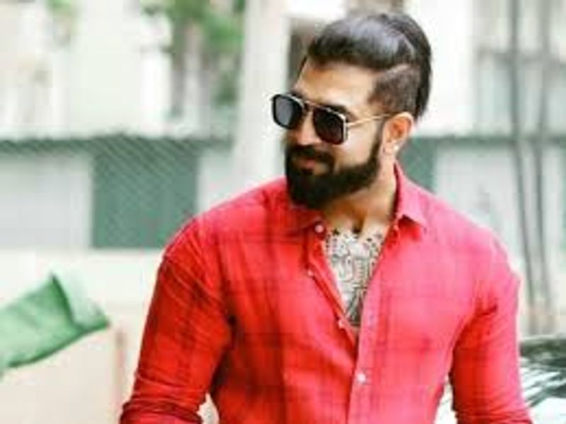 Actor Arun vijay new Hollywood Hero getup going viral
