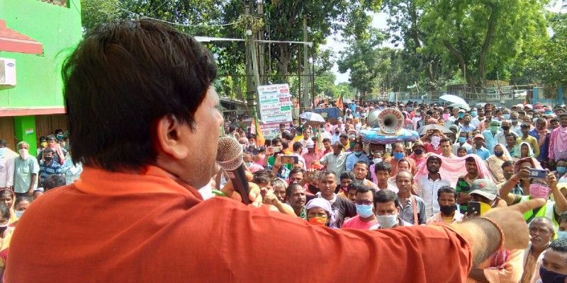 স্বামীকে খুনের অভিযোগ তুলেছেন নিহত বিধায়কের স্ত্রী চাঁদিমা রায়। সিবিআই তদন্তের আর্জি জানিয়ে কলকাতা হাইকোর্টে মামলাও করেছিলেন তিনি। সেই আবেদন খারিজ হয়ে যাওয়ার পর মামলাটি এখন সুপ্রিম কোর্টে বিচারাধীন।
