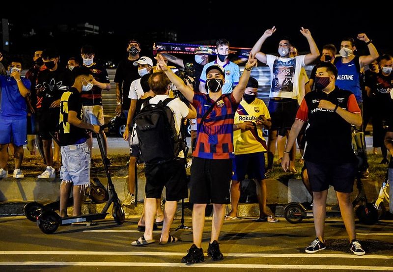 Barcelona fans descend on camp nou in messi exit news