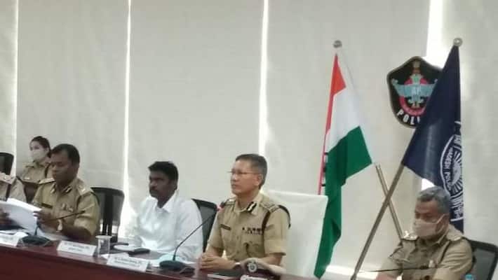 ap dgp gautam sawang video conferencing with police officials ap dgp gautam sawang video conferencing with police officials