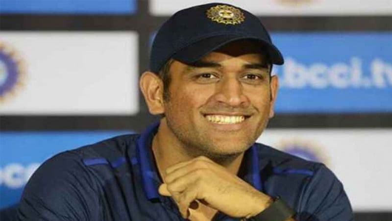 dhoni and his wife may join bjp, bjp can offer loksabha ticket to sakshi dva