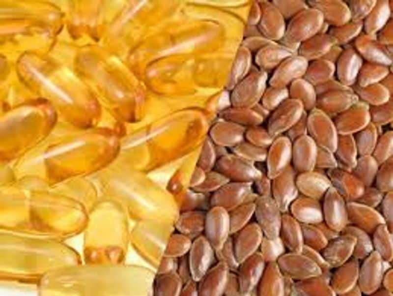 Weight loss: Much like flaxseeds, its oil has good laxative effects that help in flushing out toxins from the body easily. Apart from that, flax oil has a good amount of fiber, which helps in improving digestion and lubricates the colon. The regular elimination of toxins from the body helps in improving metabolism and leads to weight loss.