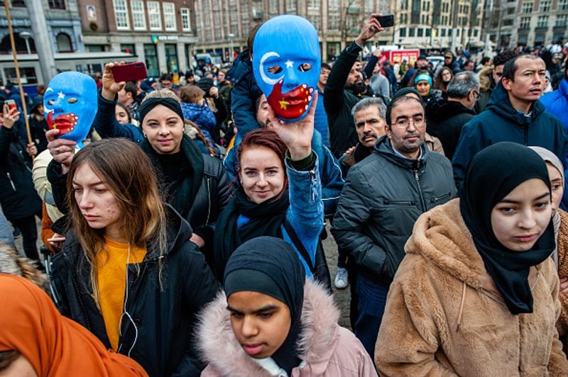 Uyghur girls forced to prostitution in Chinese factories and detain camps ALB