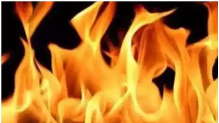 several charred to death in major fire in Jharkhand Dhanbad several charred to death in major fire in Jharkhand Dhanbad