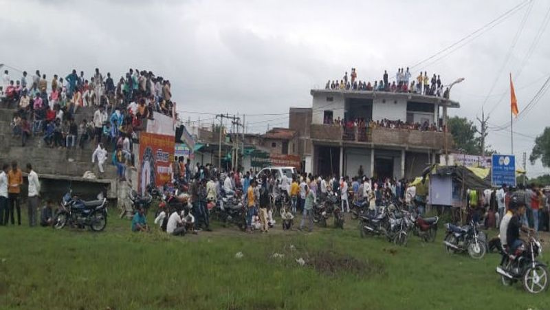 last farewell to madhya pradesh martyr manish carpenter More than one lakh people saluted to kpr