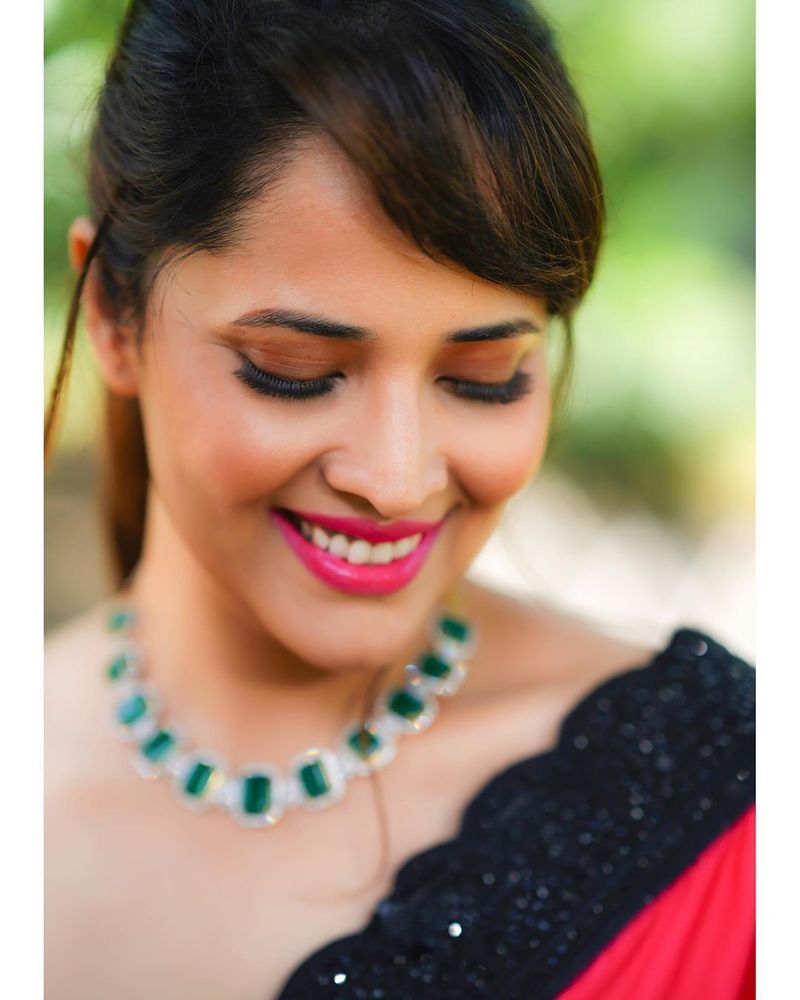 Anasuya Bharadwaj in Red Saree, Hot Looks For Jabardasth Show