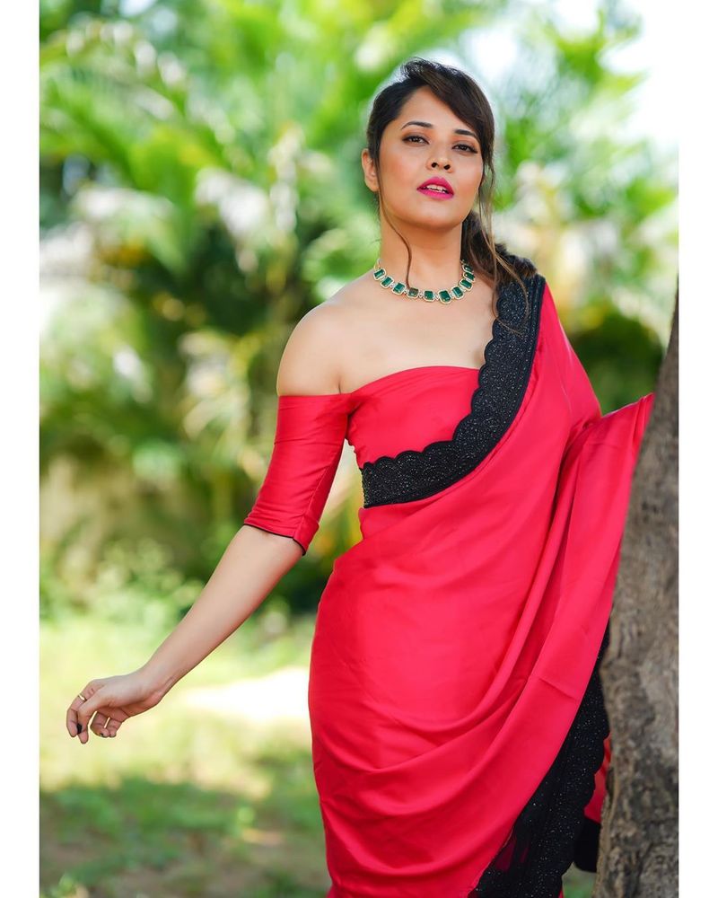 Anasuya Bharadwaj in Red Saree, Hot Looks For Jabardasth Show