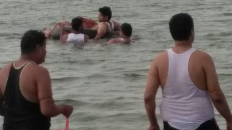 rajasthan news 2 childhood friends died together in drown while bathing in lake in rajasthan bikaner kpr