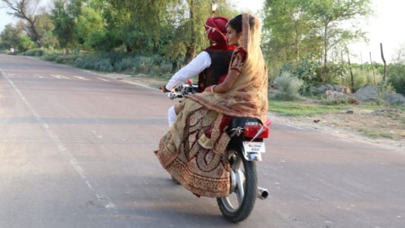 rajasthan news sri ganganagar unique weddings brides reaches groom house on bike kpr