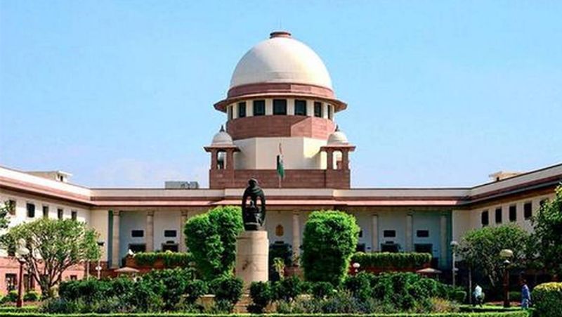 former minister and senior lawyer of SC kapil sibal charges 15 lakh rupees per hearing