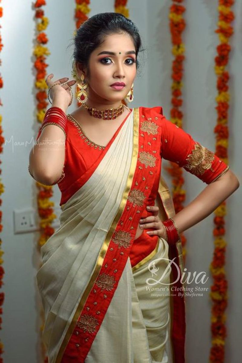 Anikha surendran Latest Onam Special Saree Photos going viral
