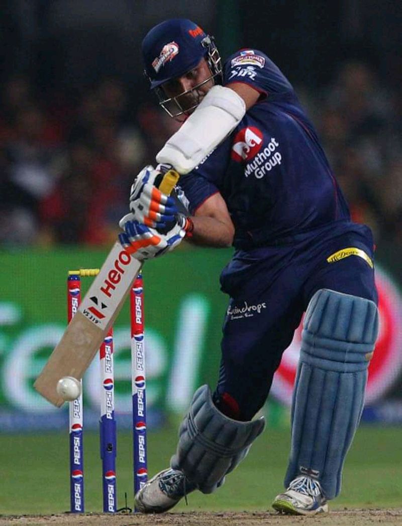 Take a glance on some best inings in IPL history spb