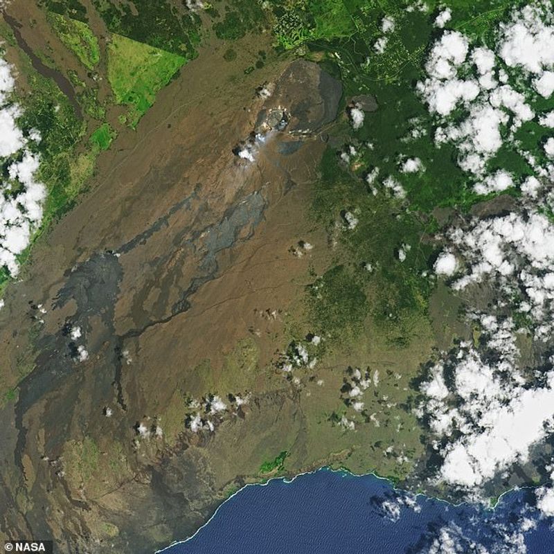 Deadly lake with waters of 185 degrees develops in the belly of Hawaiian volcano