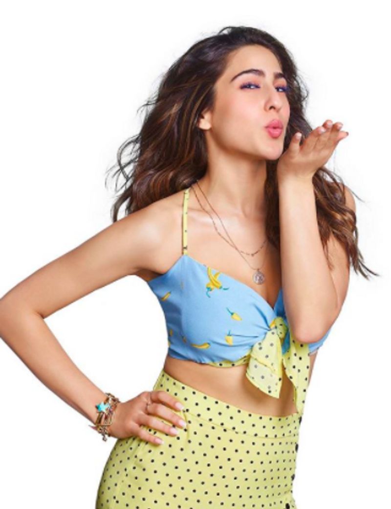 Bollywood actress sara ali khan trolled for celebrating Ganesh chathurthi