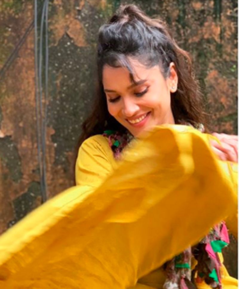 Ankita Lokhande is pretending to be Sushants Vidhwa says actress rhea chakraborty