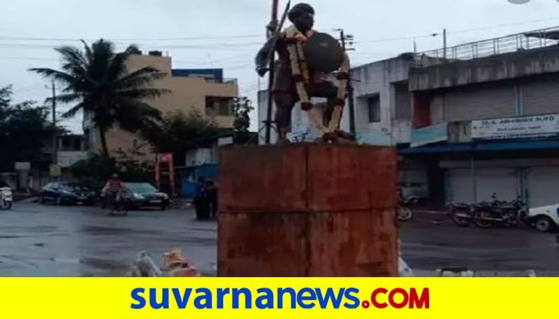 Karnataka Ministers Rushes Belagavi Peranavadi after Sangolli Rayanna and Shivaji Statue Row solved
