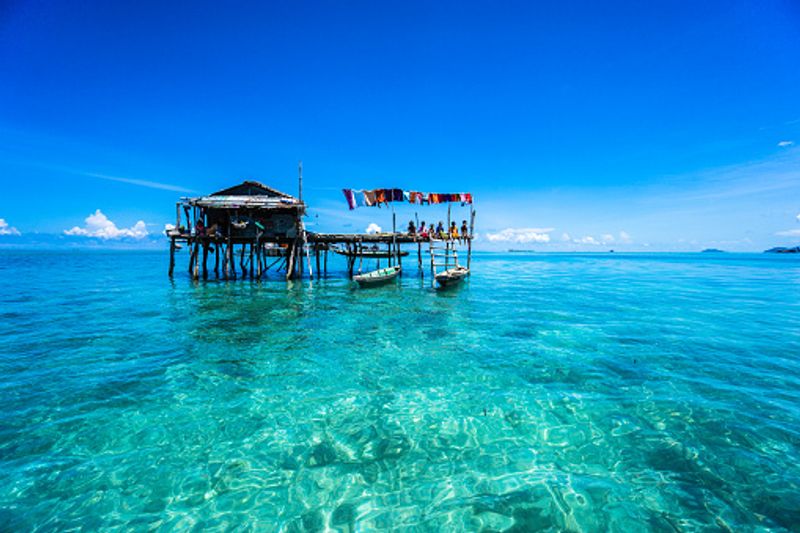 Bajau life in sea
