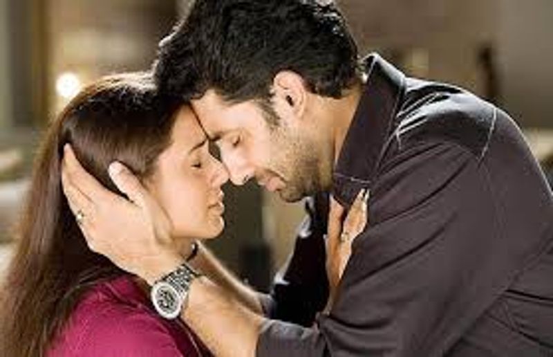 The movie didn't work well commercially. Nor did Abhishek and Rani go forward as a couple in their lives.
