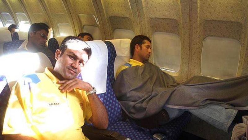 From Sachin, Sourav to Dhoni sleeping images in the flight are viral before IPL 2020 spb
