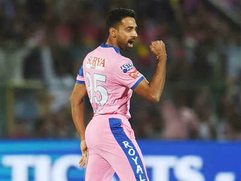 టీ20 వరల్డ్కప్ టోర్నీ ముగిసిన తర్వాత న్యూజిలాండ్తో స్వదేశంలో సిరీస్ ఆడుతుంది భారత జట్టు. కాబట్టి రంజీ ట్రోఫీ ఆడేందుకు భారత ఆటగాళ్లకు సమయం ఉండకపోవచ్చు...