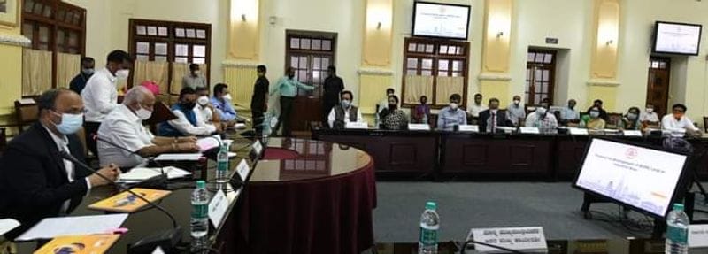 Minister Jagadish Shettar Talks Over Industrial Development