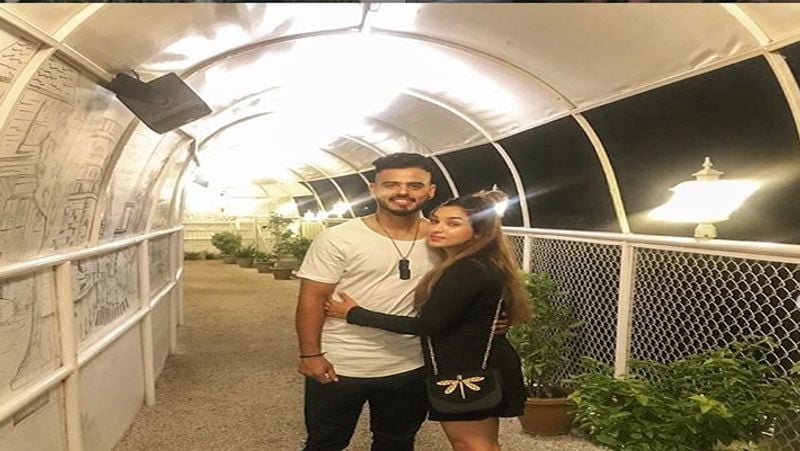 KKR player Nitish Rana's wife Saatchi Marwah is very beautiful like a heroine spb