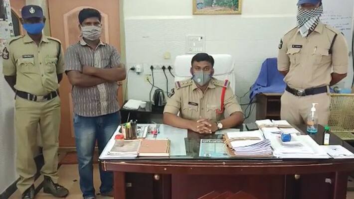 Volunteer misbehaves with woman in Kurnool district Volunteer misbehaves with woman in Kurnool district