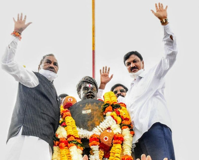 Karnataka Ministers Rushes Belagavi Peranavadi after Sangolli Rayanna and Shivaji Statue Row solved
