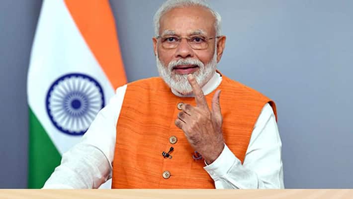 Mann ki Baat: PM Modi stresses on Atmanirbhar Bharat; lauds farmers' for high production during COVID-19-dnm Mann ki Baat: PM Modi stresses on Atmanirbhar Bharat; lauds farmers' for high production during COVID-19-dnm