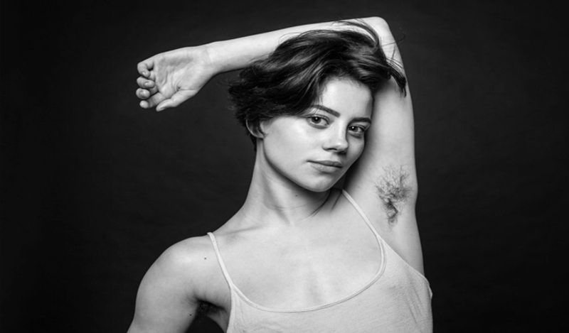 powerful women shared snapes of armpit full with hairs kph