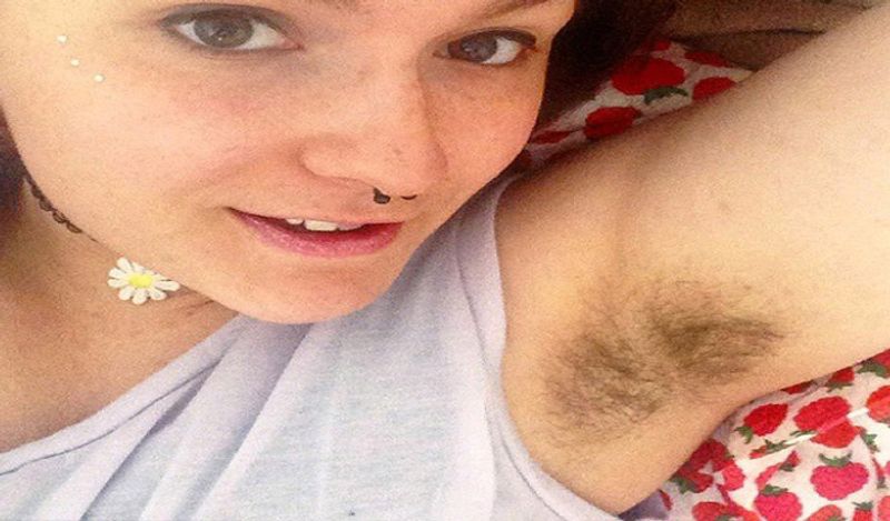 powerful women shared snapes of armpit full with hairs kph