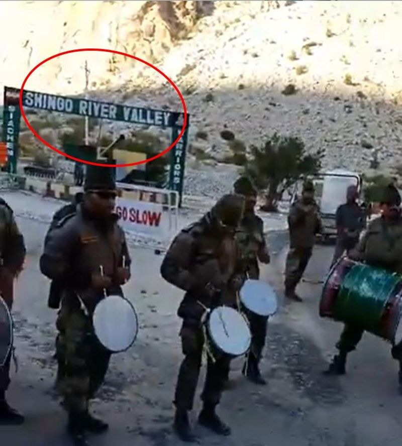 indian army soldiers celebrating ganesh chaturthi in galwan valley video viral with fake claim kpt