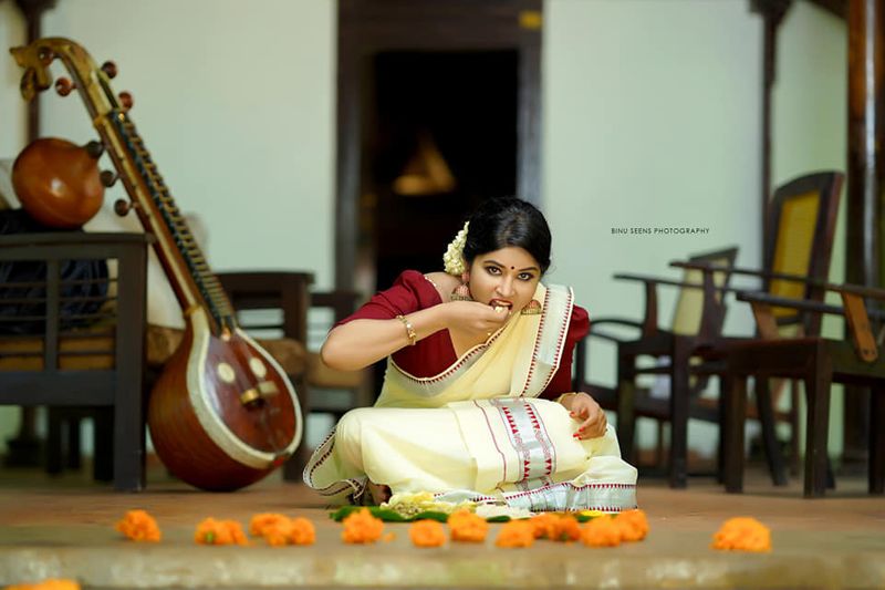 kudumbavilakku negative character Vedika Amiya Shirdi s photoshoot