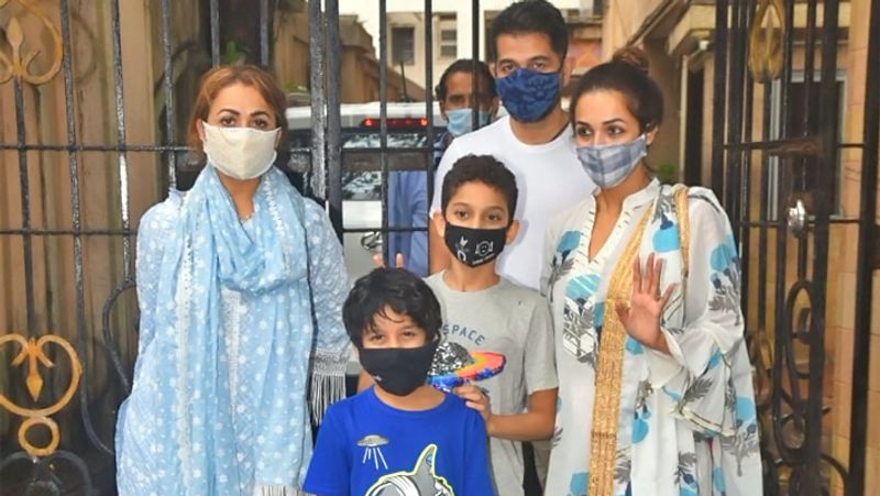 Malaika Arora celebrates onam festival 2020 with family at mummy house BRD