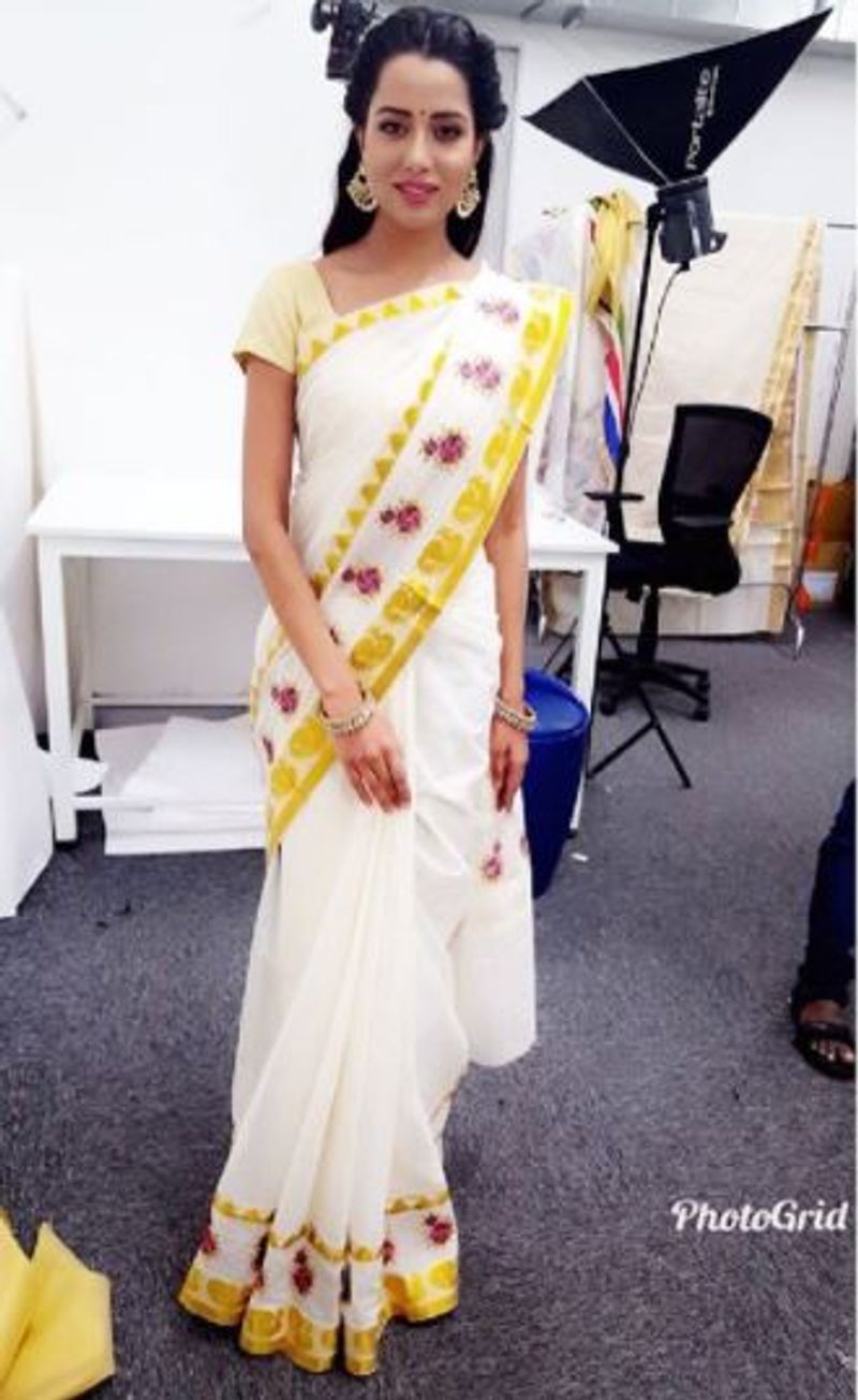 biggboss raiza wilson saree photos goes viral