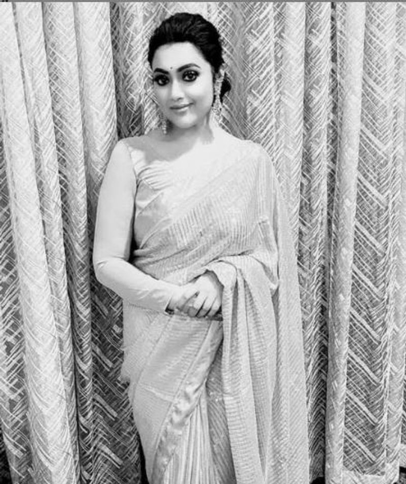 actress meena shocking transformation for rajinikanth movie