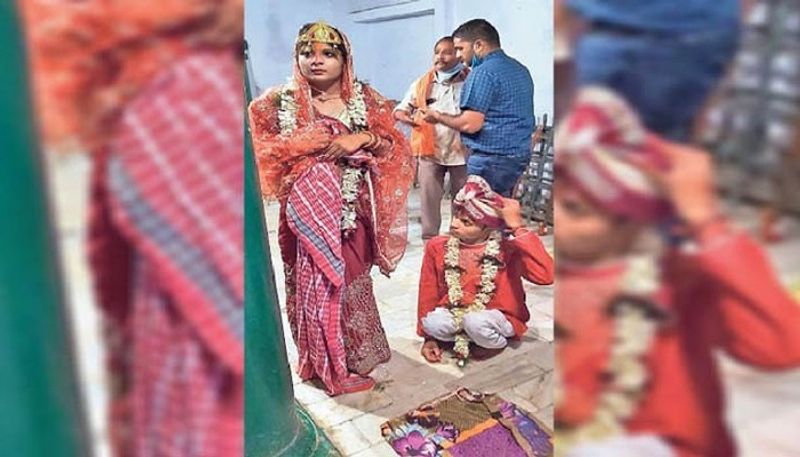 पिता का कहना है कि मैं दोनों पैर से मजबूर बेटे को जेल से कैसे निकाल पाऊंगा। मेरे पास उतने पैसे भी नहीं है कि मैं वहां जा सकूं। चार दिन से घर में चूल्हा तक नहीं जला है। उसकी मां की हालत खराब है। उस लड़की ने धोखा किया है।