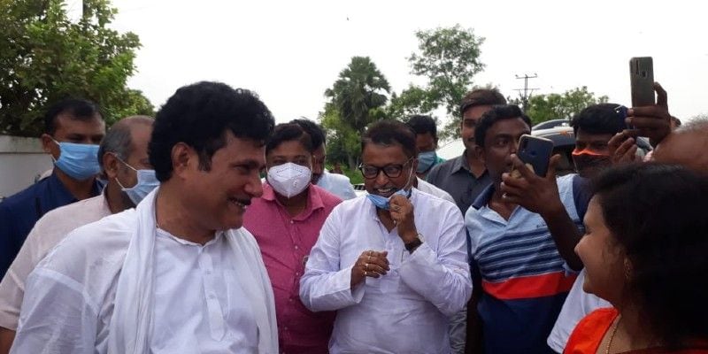 BJP Mukul Roy visits Ashram of TMC leader in Birbhum BTG