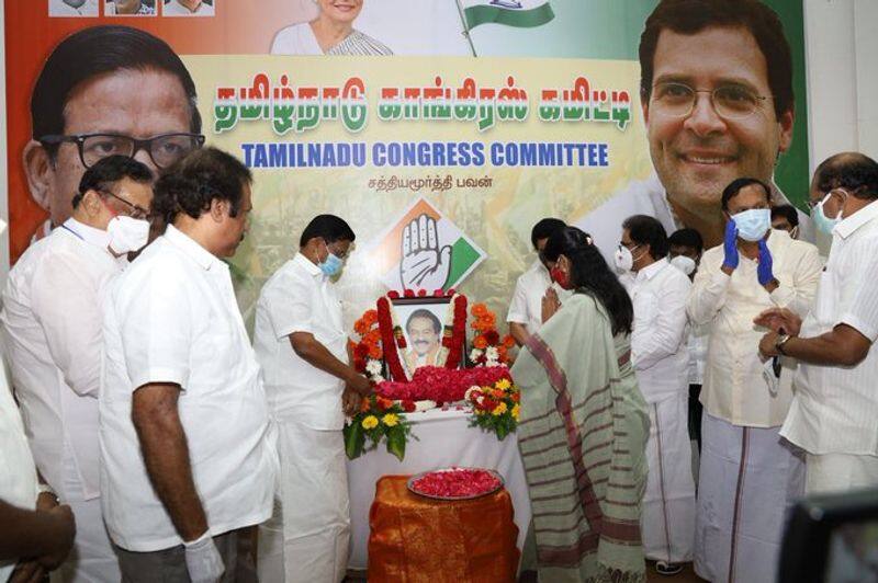 I am the only person in Tamil Nadu in this post ... Khushboo boiling against the Congress leaders
