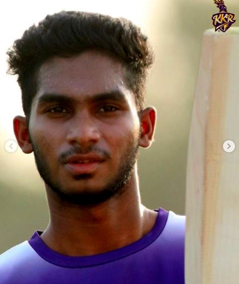 ফলে টুর্নামেন্ট যত এগোবে ততই গরমের দাপট বাড়বে বলেও পূ্র্বাভাস রয়েছে। ফলে পরিস্থিতির সঙ্গে যত দ্রুত সম্ভব মানিয়ে নেওয়ার চেষ্টা করছেন কেকেআর শিবির।
