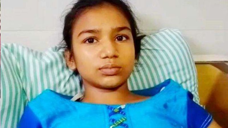 Jalandhar shocking crime, a 15-year-old brave girl defeated two mobile thieves kpa