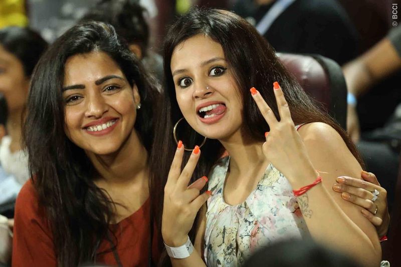 ms dhoni and suresh raina photos which fans can not see again in future photos