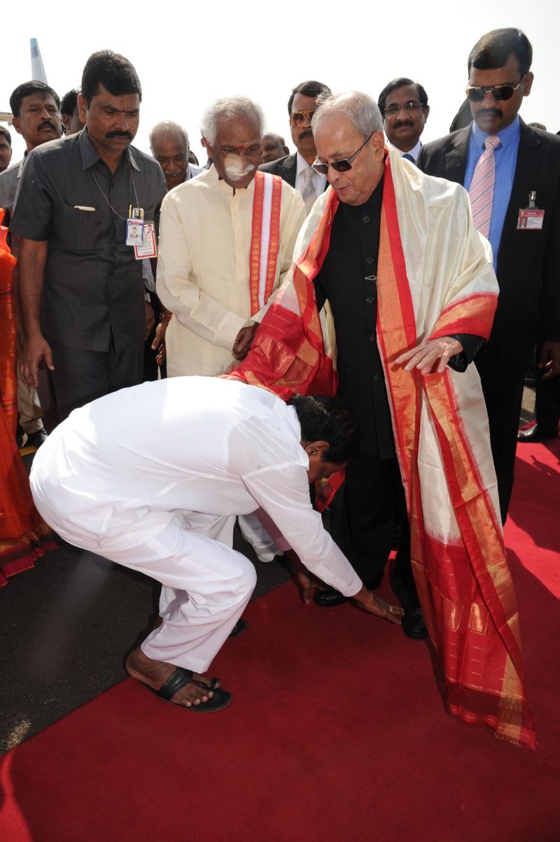 telangana cm kcr close relation to late pranab mukharjee