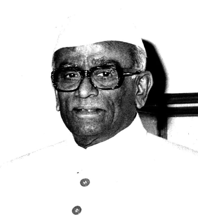 Pranab Mukherjee no more: A look back at former India Presidents and their illustrious political career-dnm