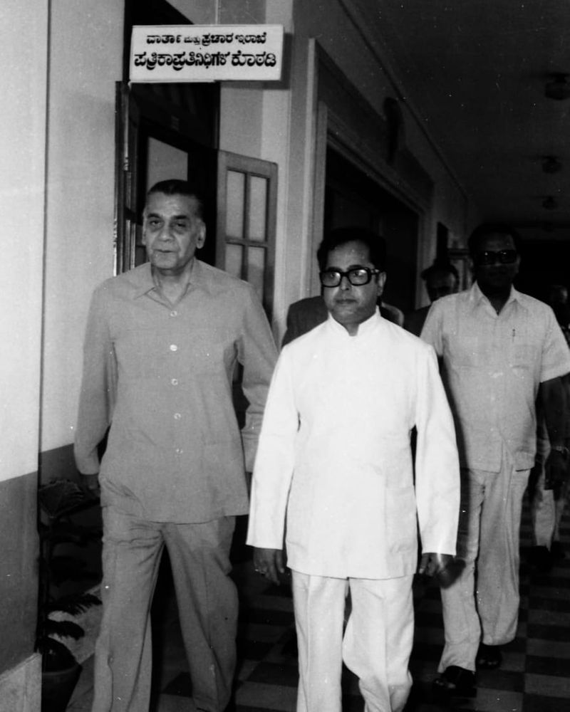 ഈ ഗ്രൂപ്പിന്റെ ആദ്യത്തെ പരീക്ഷണം 1987 ലെ ബംഗാള് തെരഞ്ഞെടുപ്പായിരുന്നു. അന്ന് പക്ഷേ അവര്ക്ക് ഒരു സീറ്റ് പോലും കിട്ടിയില്ല. അതോടെ ആ പാര്ട്ടിയുടെ കാര്യത്തില് ഒരു തീരുമാനമായി. രാജ്യസഭയിലെ അംഗത്വകാലാവധി അവസാനിക്കാന് ഏതാനും മാസങ്ങള് ബാക്കിയുണ്ടായിരുന്ന അക്കാലത്ത് രാജീവ് ഗ്യാങ്ങിന്റെ അപ്രീതി ഭയന്ന് ജികെ മൂപ്പനാരും നജ്മ ഹെപ്തുള്ളയും ഒഴികെ കോണ്ഗ്രസില് മറ്റാരും അദ്ദേഹത്തോട് സംസാരിക്കുക പോലും ചെയ്തിരുന്നില്ല.