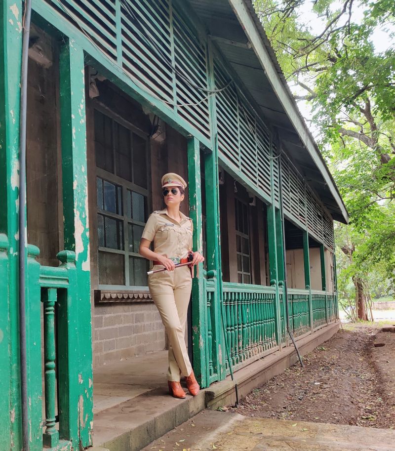 shraddha das mesmerizes the fans waering a khaki dress